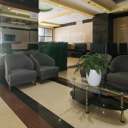 Reddoorz At Winter Hotel Araneta Quezon City Eksteriør billede
