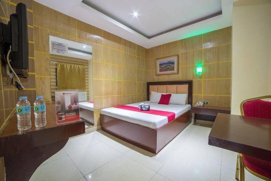 Reddoorz At Winter Hotel Araneta Quezon City Eksteriør billede