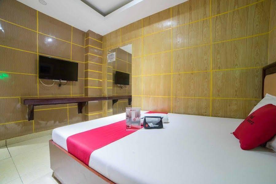 Reddoorz At Winter Hotel Araneta Quezon City Eksteriør billede