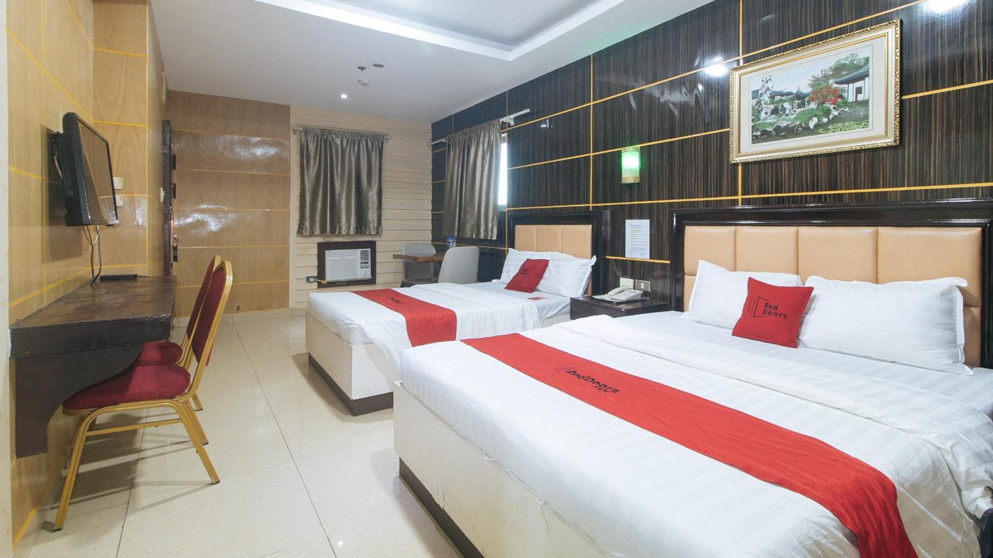 Reddoorz At Winter Hotel Araneta Quezon City Eksteriør billede