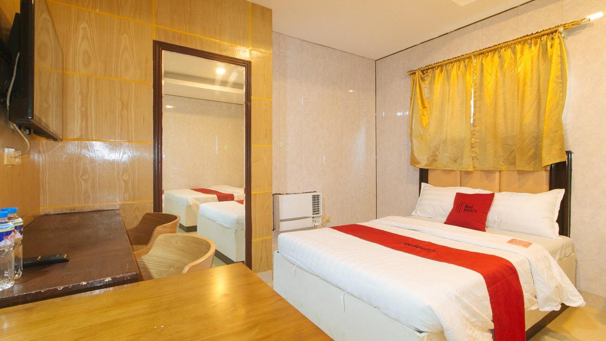 Reddoorz At Winter Hotel Araneta Quezon City Eksteriør billede