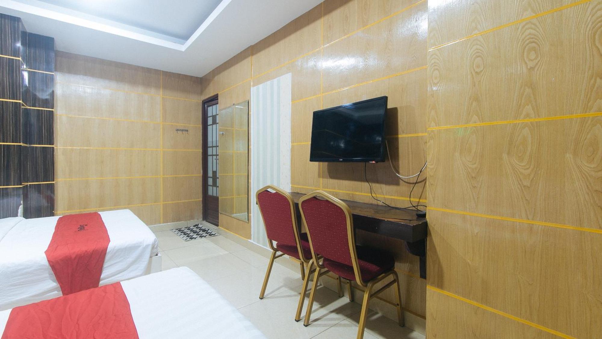 Reddoorz At Winter Hotel Araneta Quezon City Eksteriør billede